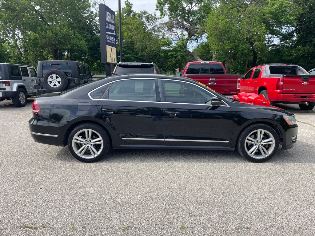 2015 Volkswagen Passat Image 4