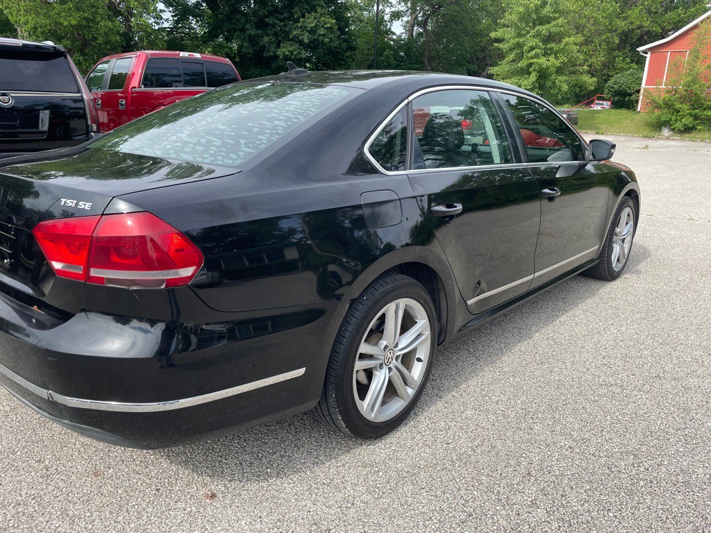 2015 Volkswagen Passat Image 5
