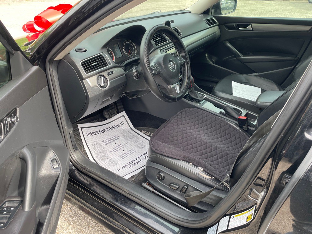 2015 Volkswagen Passat Image 8