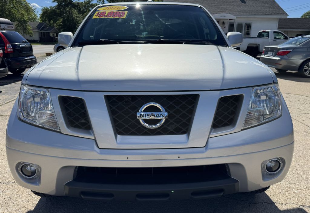 2010 Nissan Frontier Image 2