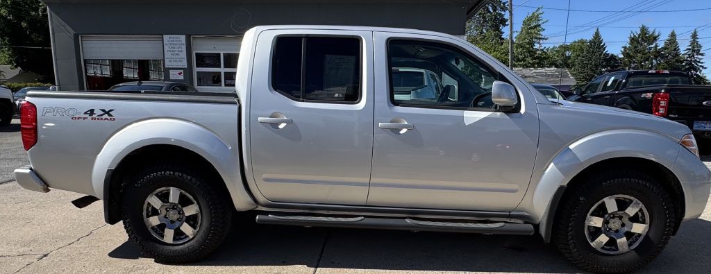 2010 Nissan Frontier Image 4