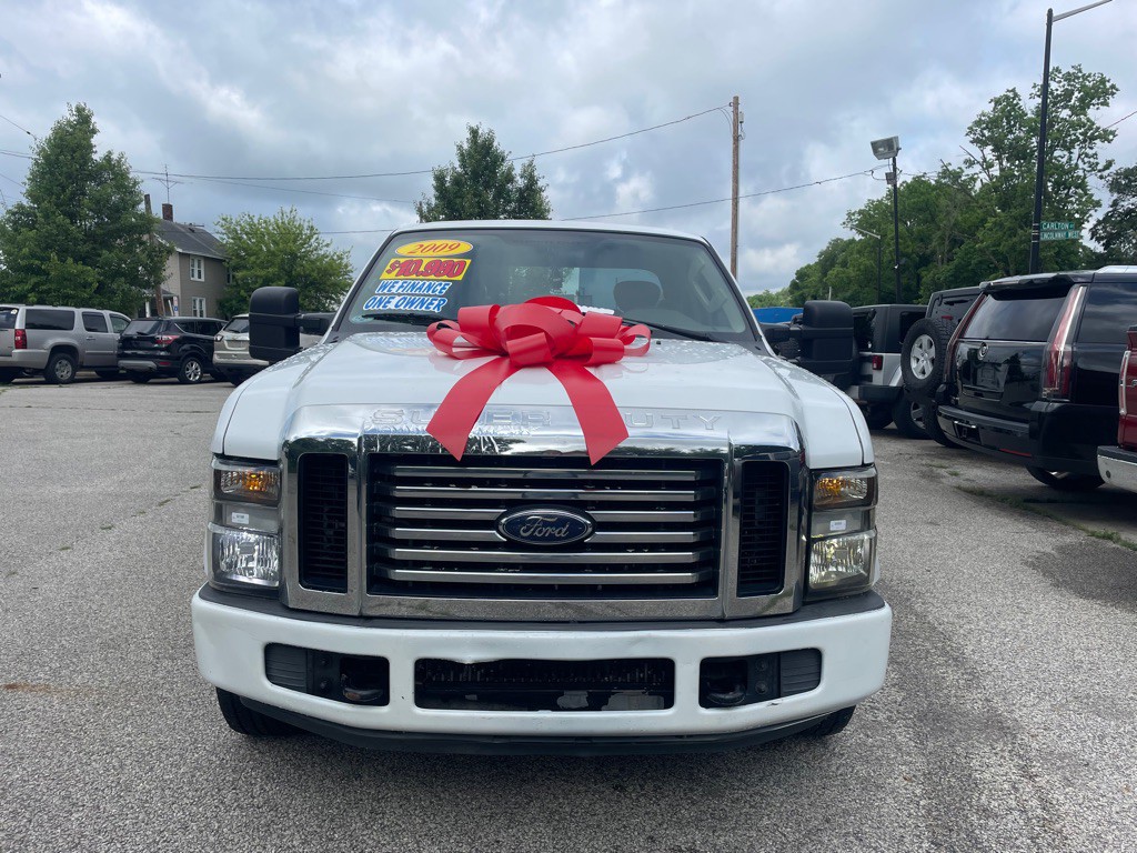 2009 Ford F-350 Image 2