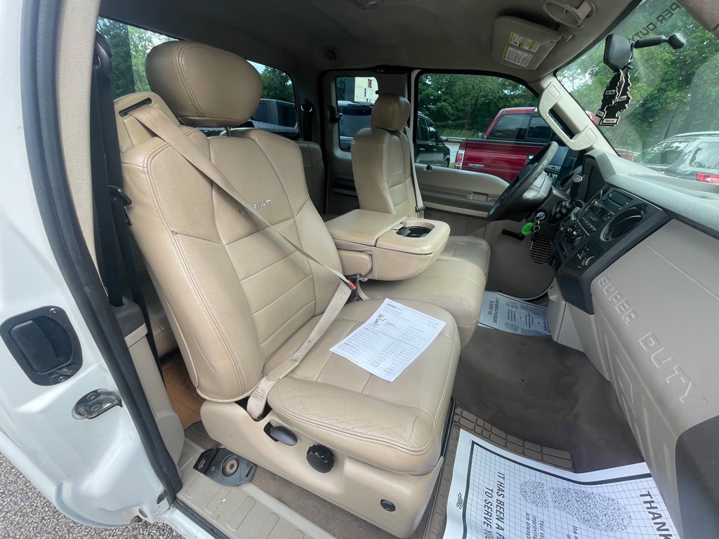 2009 Ford F-350 Image 17