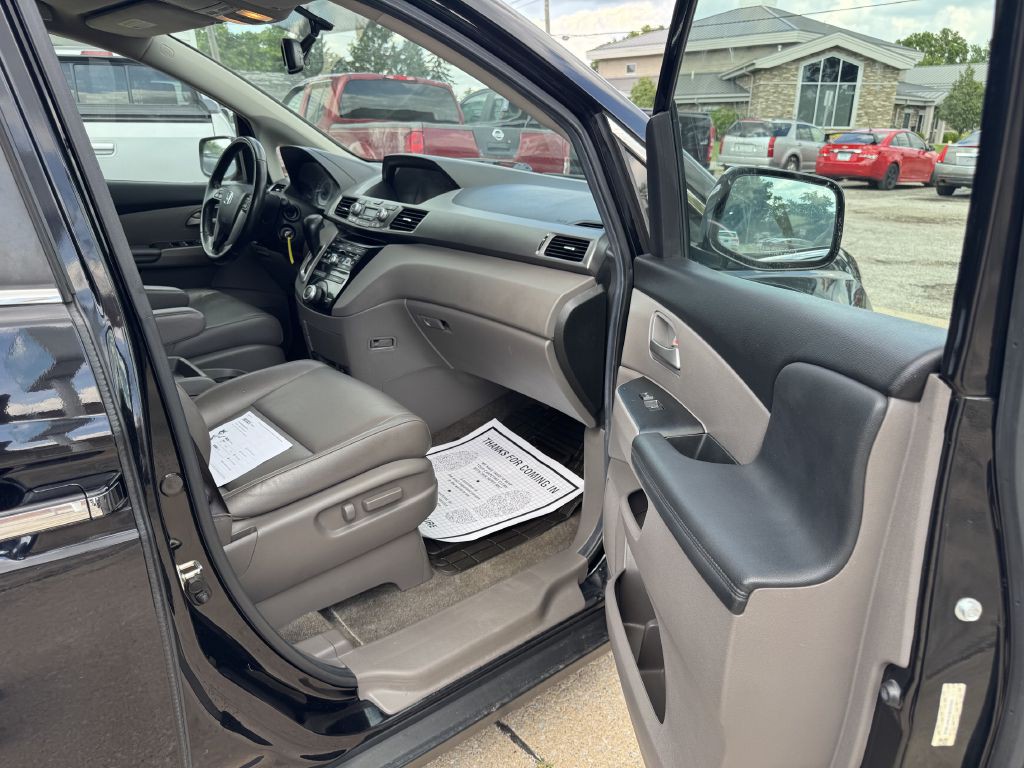 2013 Honda Odyssey Image 11