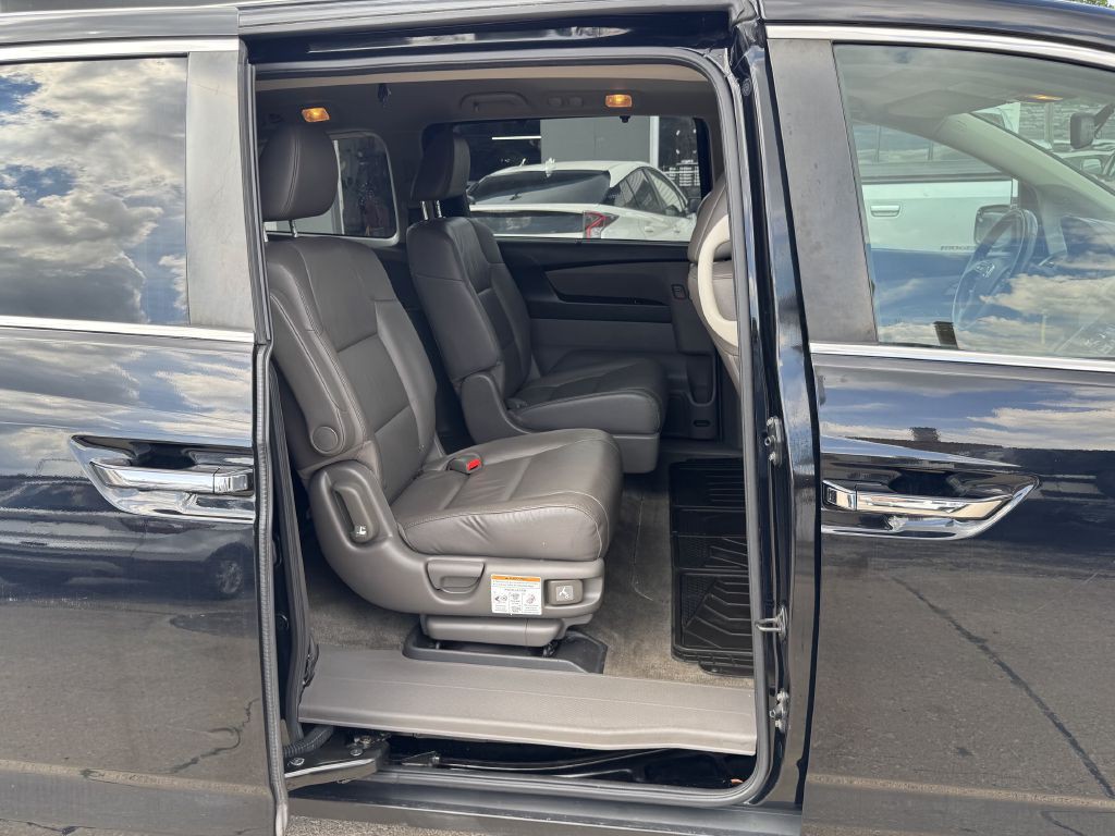 2013 Honda Odyssey Image 12
