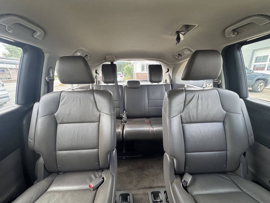 2013 Honda Odyssey Image 13