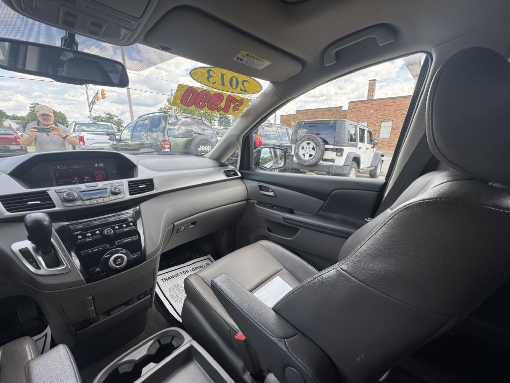 2013 Honda Odyssey Image 15
