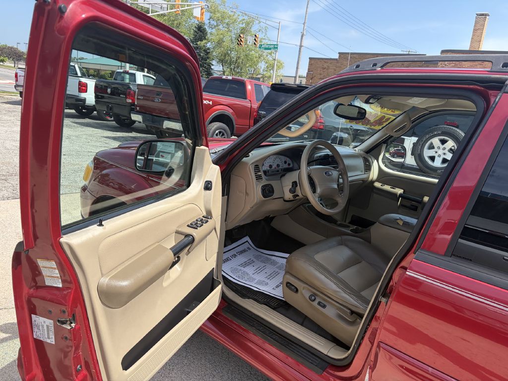 2005 Ford Explorer Image 8