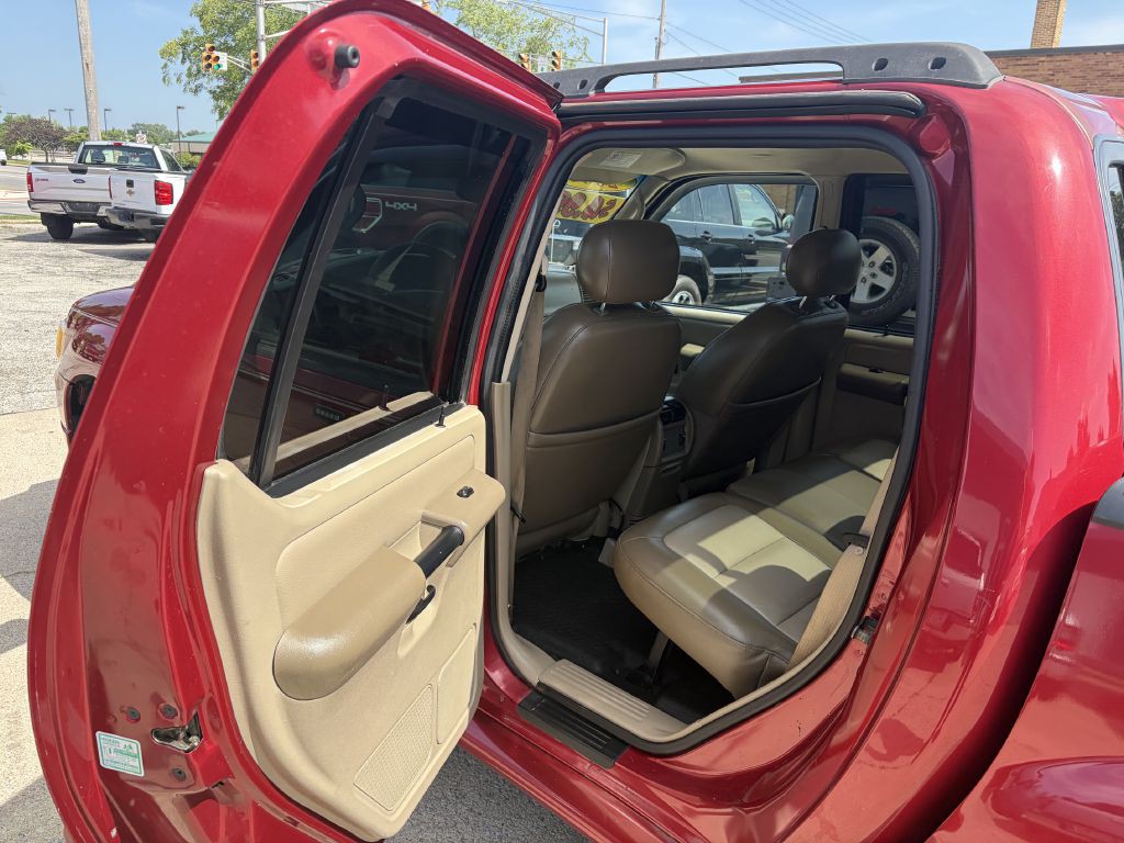 2005 Ford Explorer Image 9