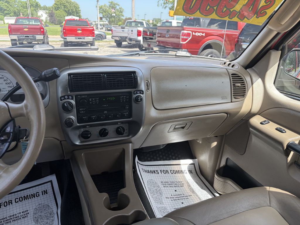 2005 Ford Explorer Image 16
