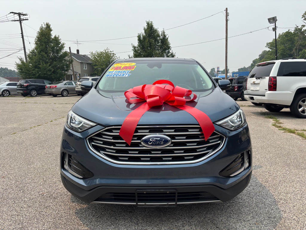 2019 Ford Edge Image 2
