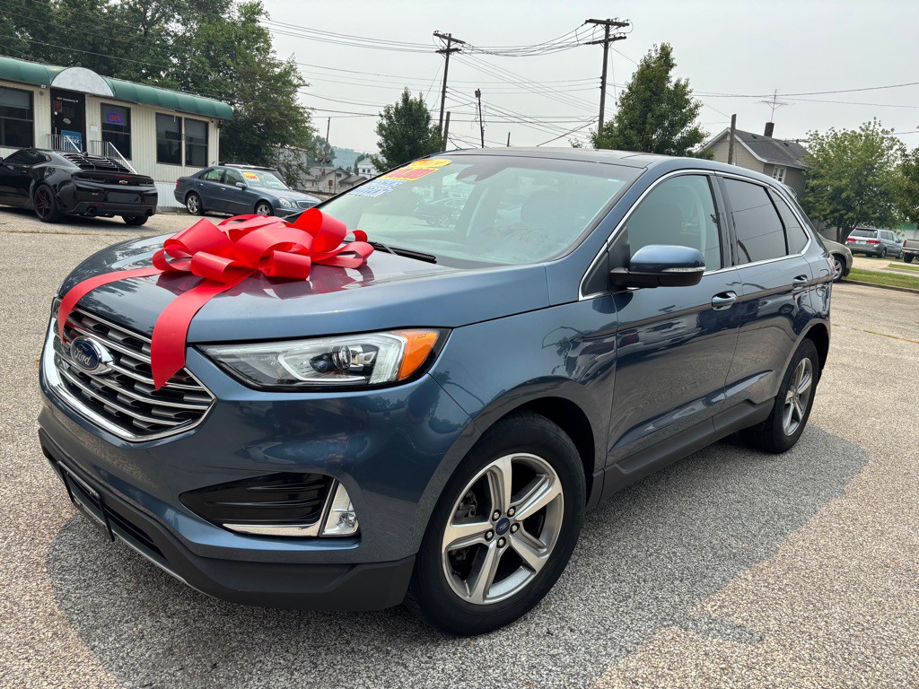 2019 Ford Edge Image 3