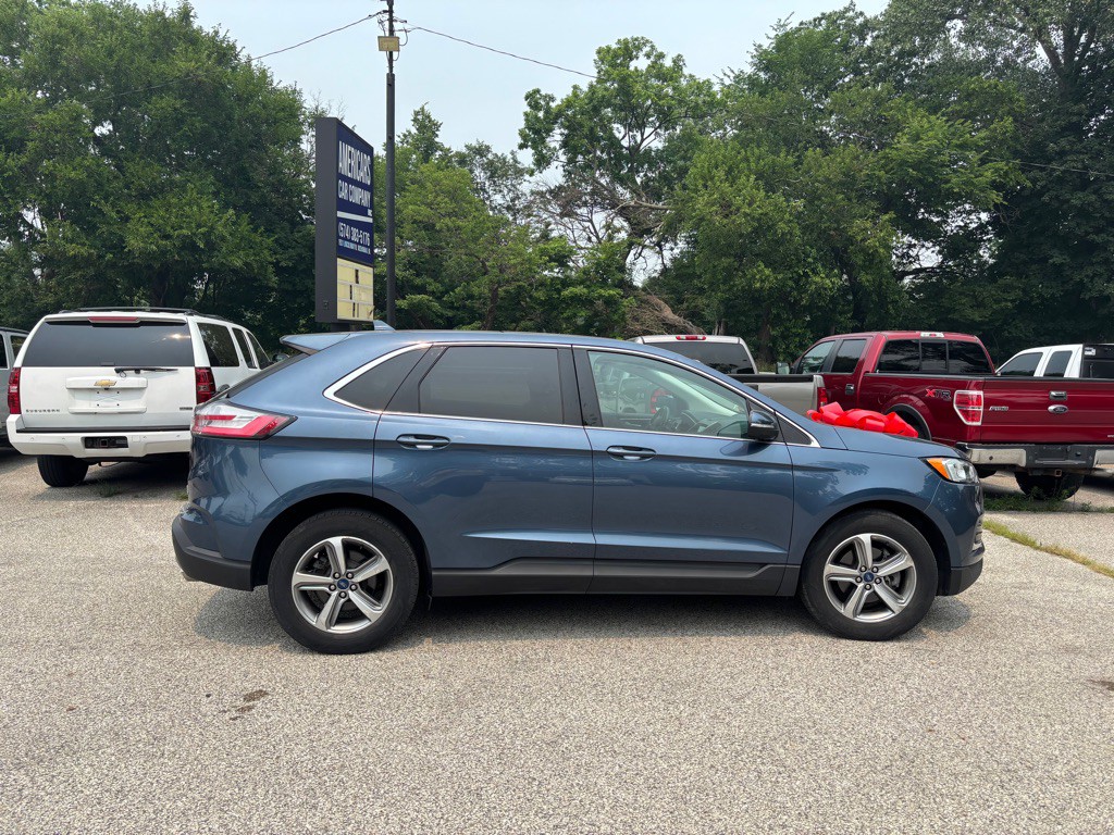 2019 Ford Edge Image 4
