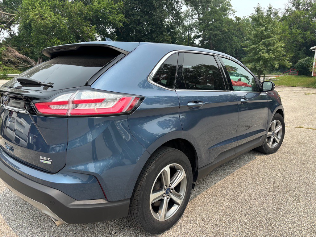 2019 Ford Edge Image 5