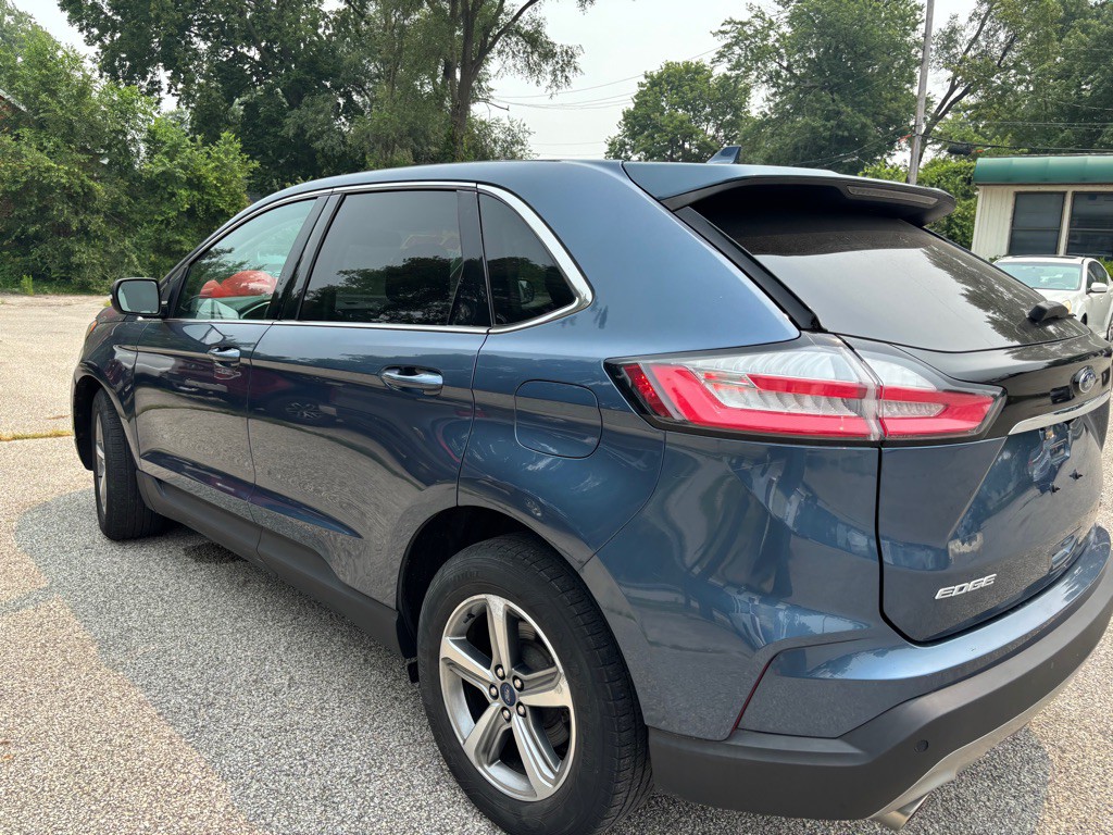 2019 Ford Edge Image 7