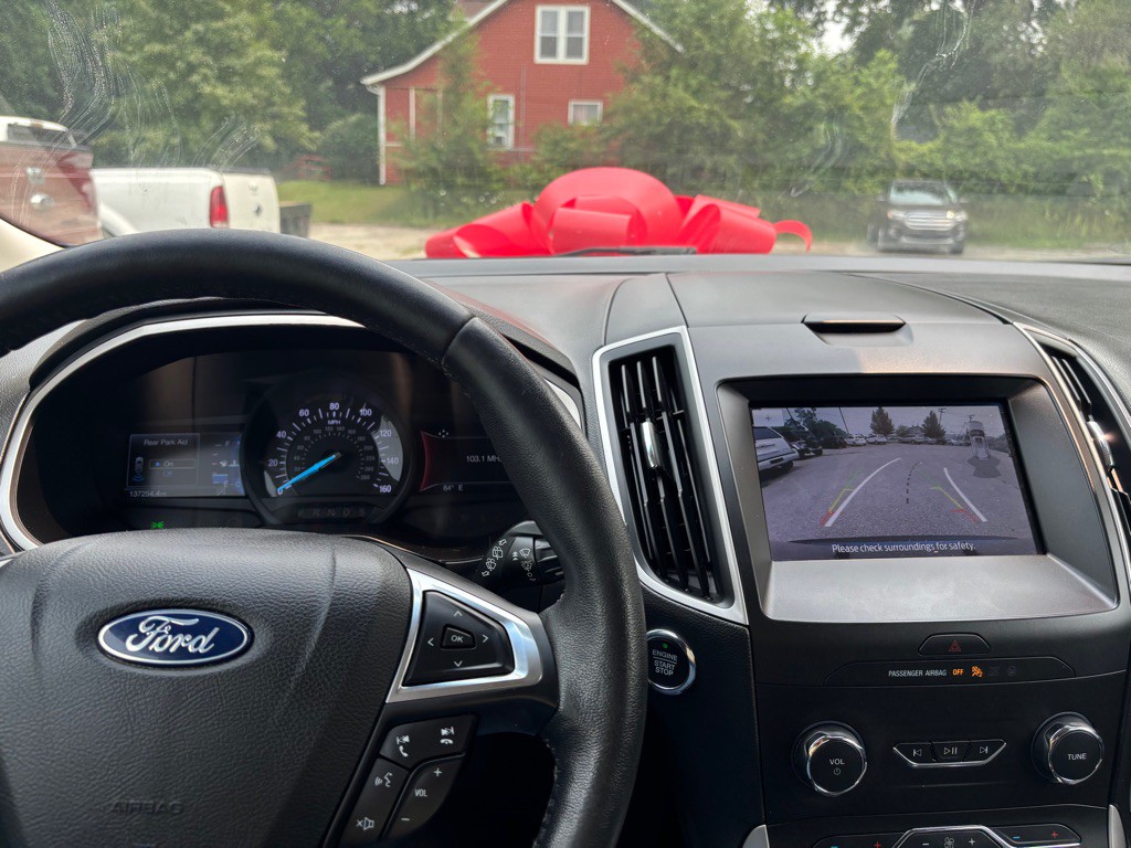 2019 Ford Edge Image 19