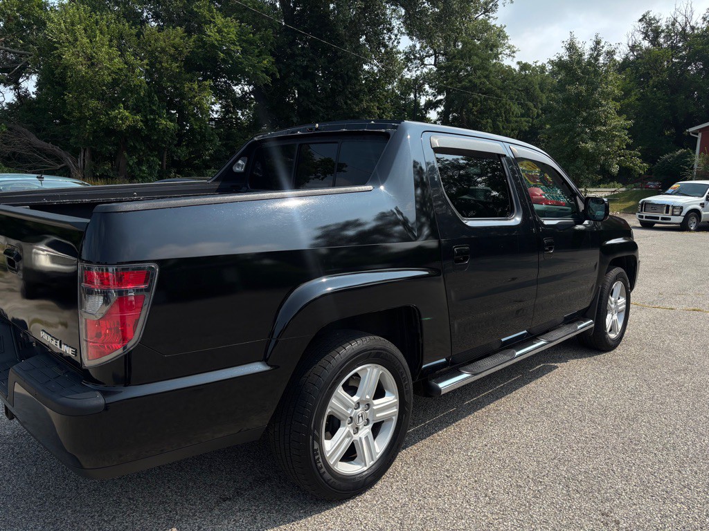 2013 Honda Ridgeline Image 5