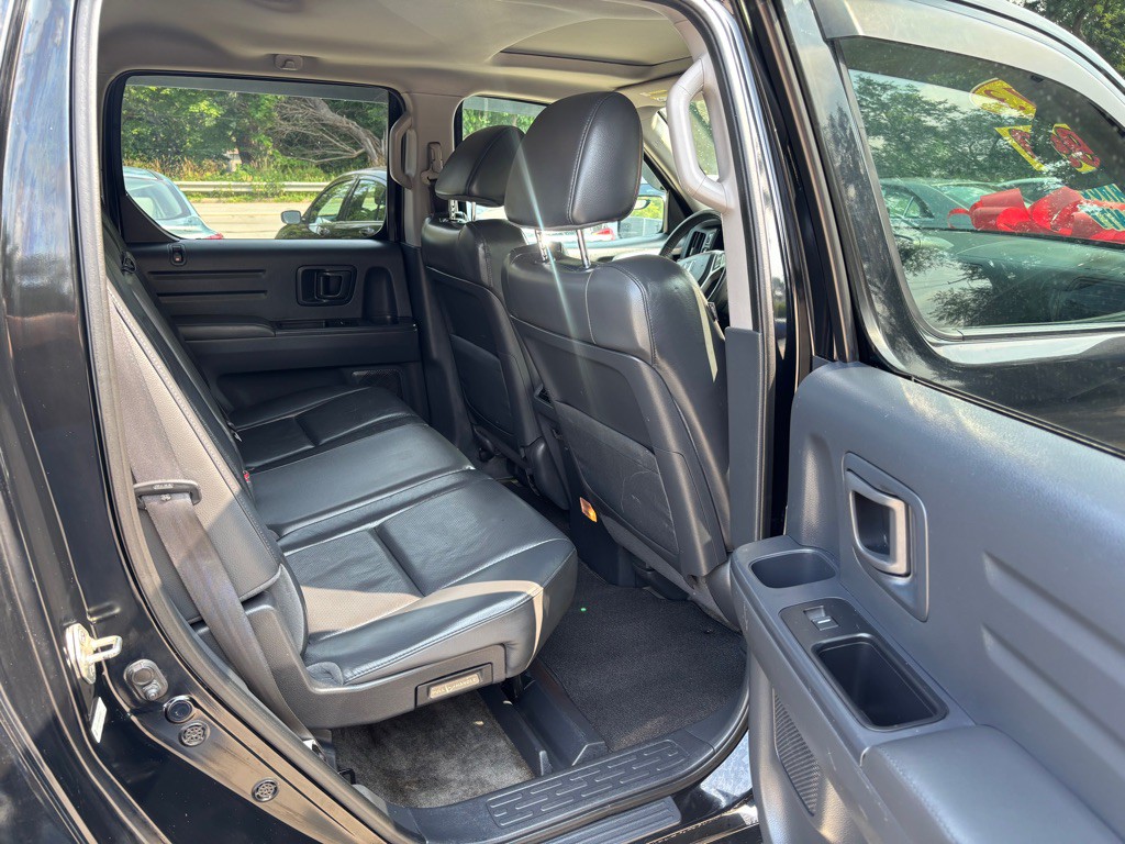 2013 Honda Ridgeline Image 13