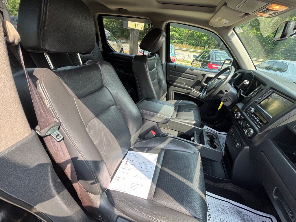 2013 Honda Ridgeline Image 17