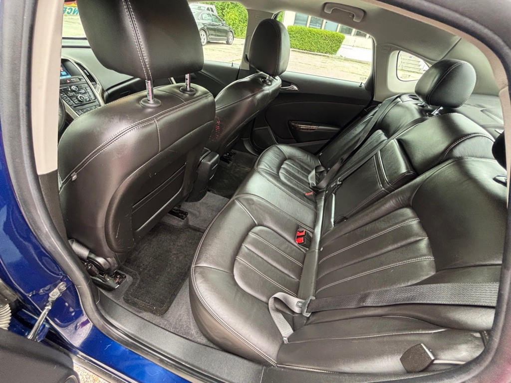 2013 Buick Verano Image 12