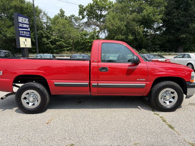 2000 Chevrolet Silverado 1500 Image 3