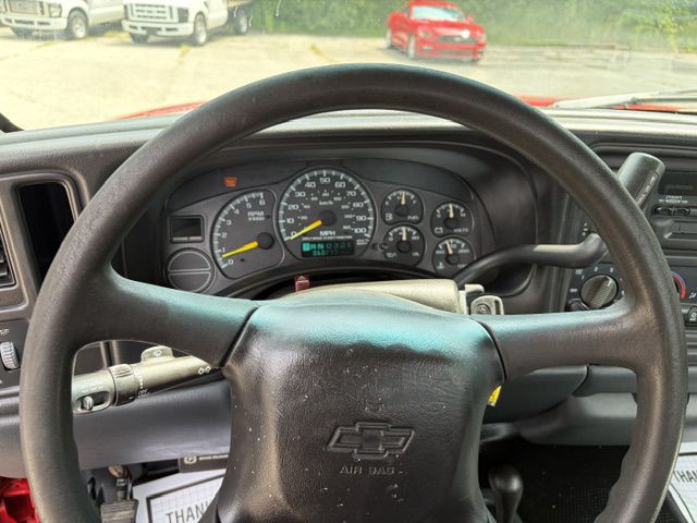 2000 Chevrolet Silverado 1500 Image 17