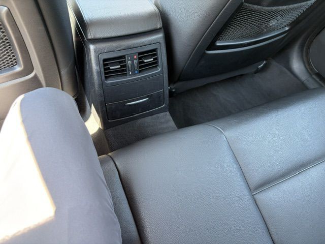 2008 BMW 3 Series Image 17