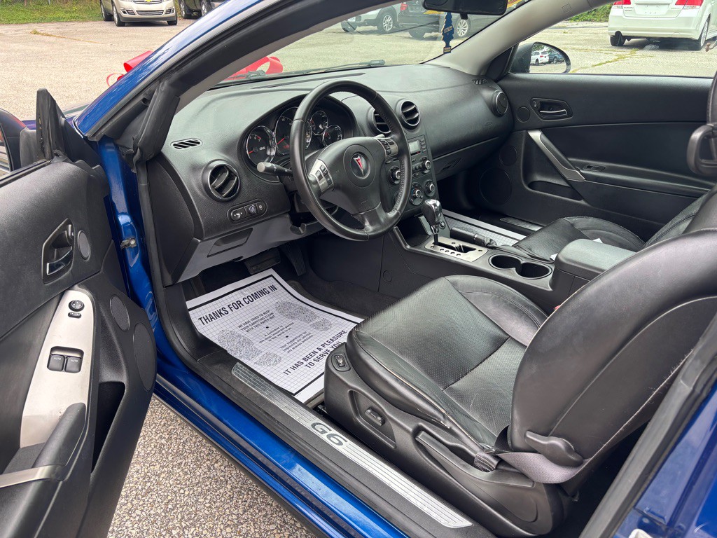 2007 Pontiac G6 Image 8