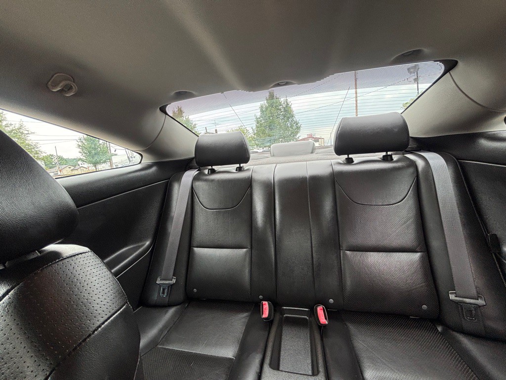 2007 Pontiac G6 Image 10