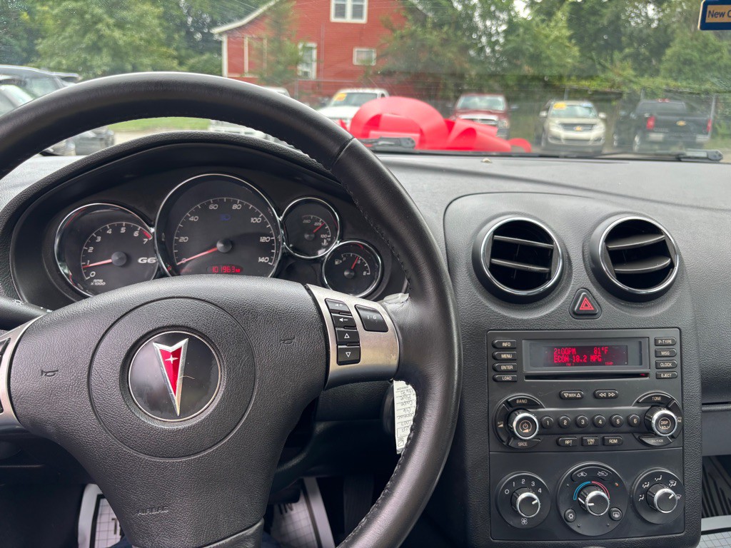 2007 Pontiac G6 Image 17