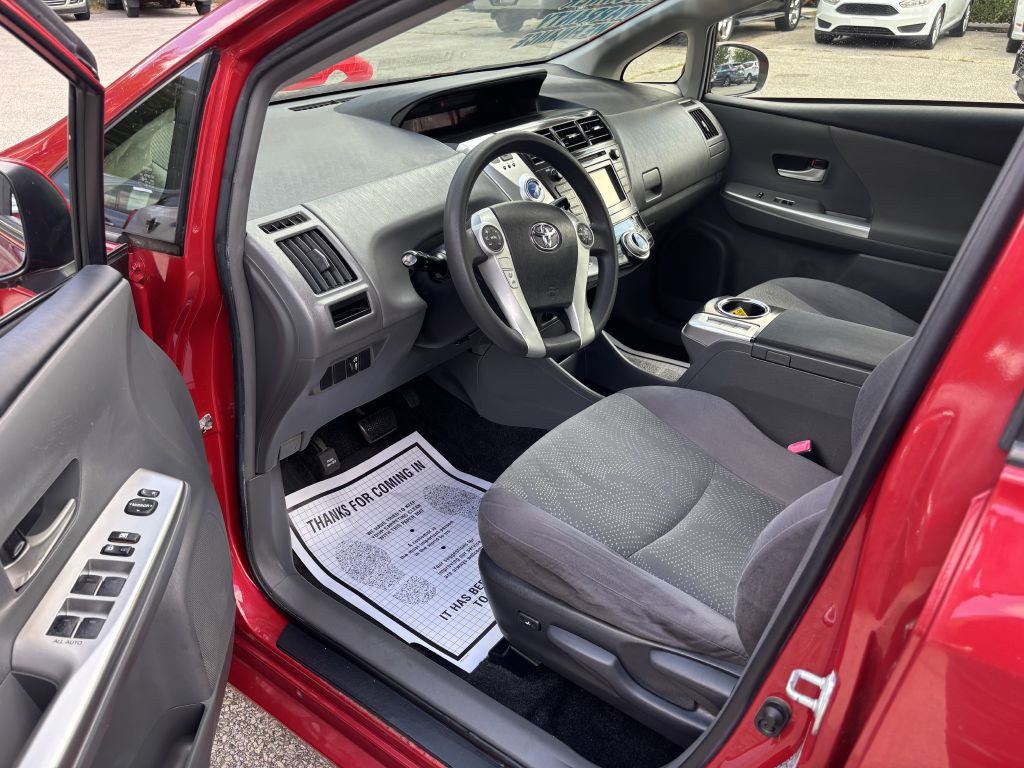 2012 Toyota Prius Image 7