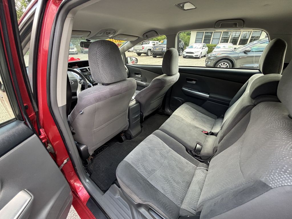 2012 Toyota Prius Image 10