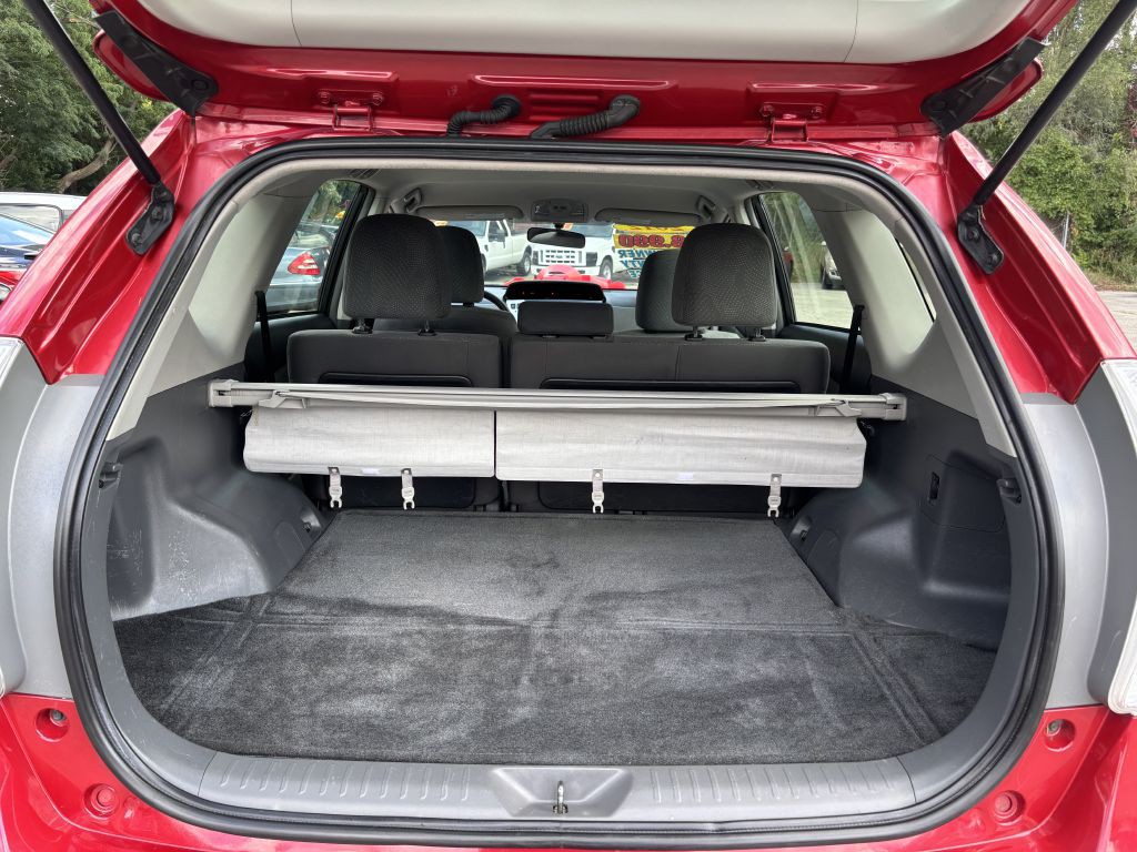 2012 Toyota Prius Image 12