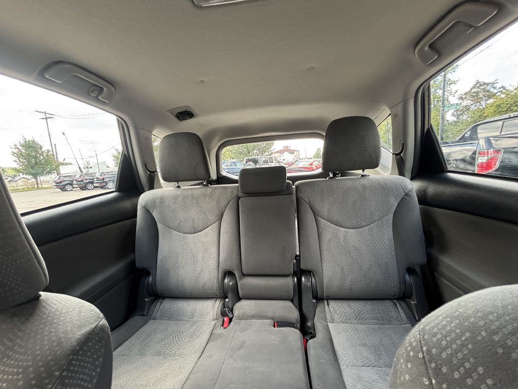 2012 Toyota Prius Image 14