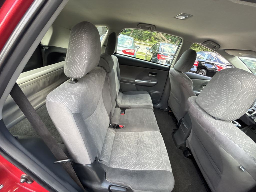 2012 Toyota Prius Image 18