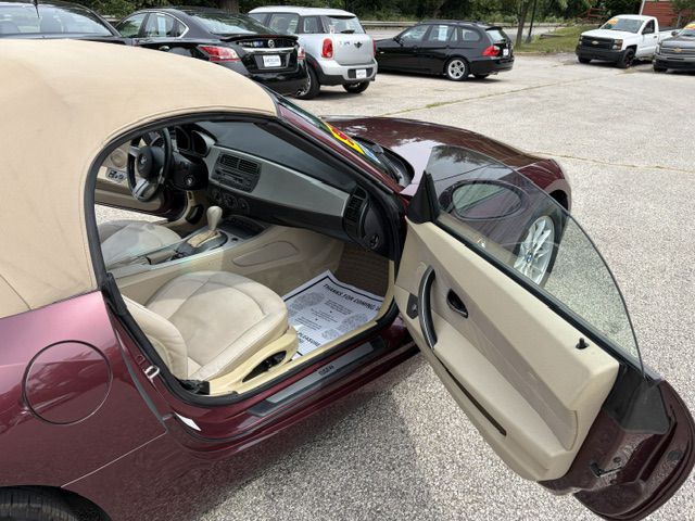 2003 BMW Z4 Image 10