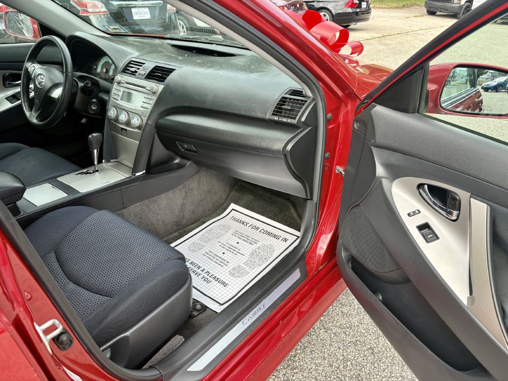 2010 Toyota Camry Image 11