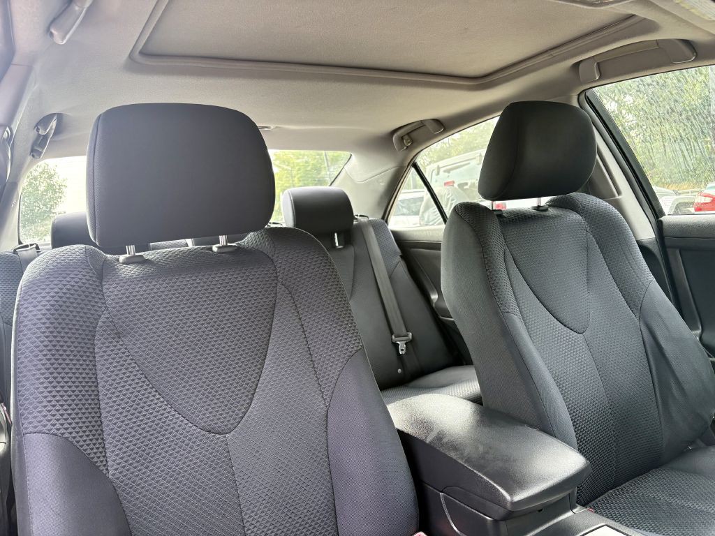 2010 Toyota Camry Image 13