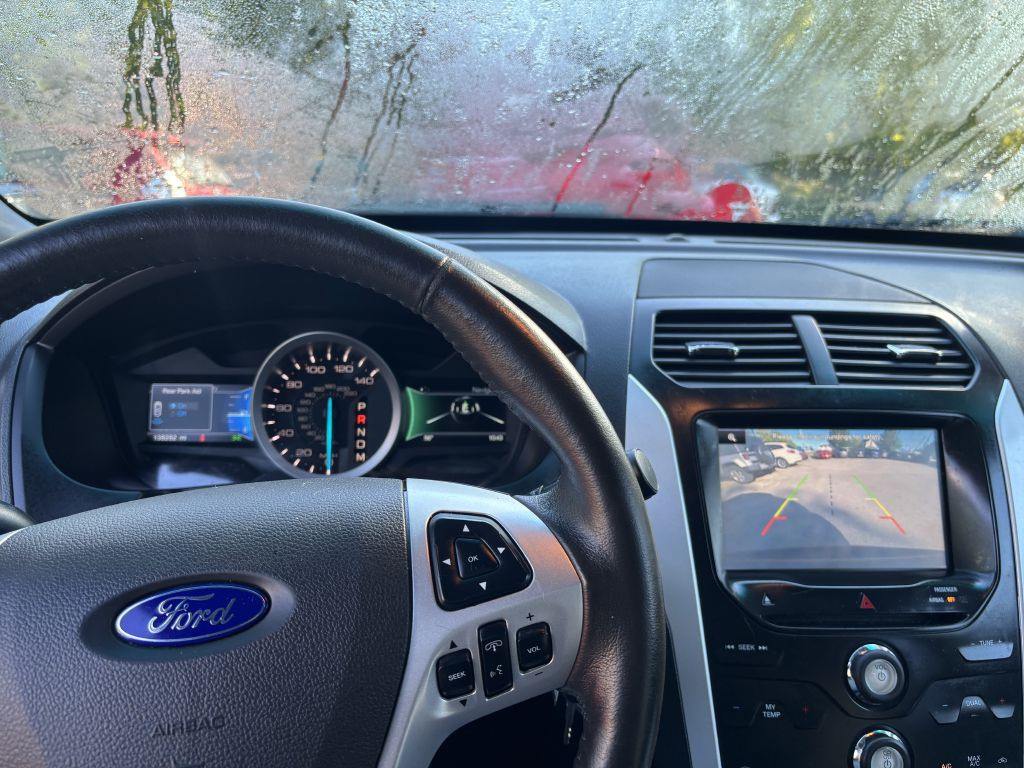 2014 Ford Explorer Image 15