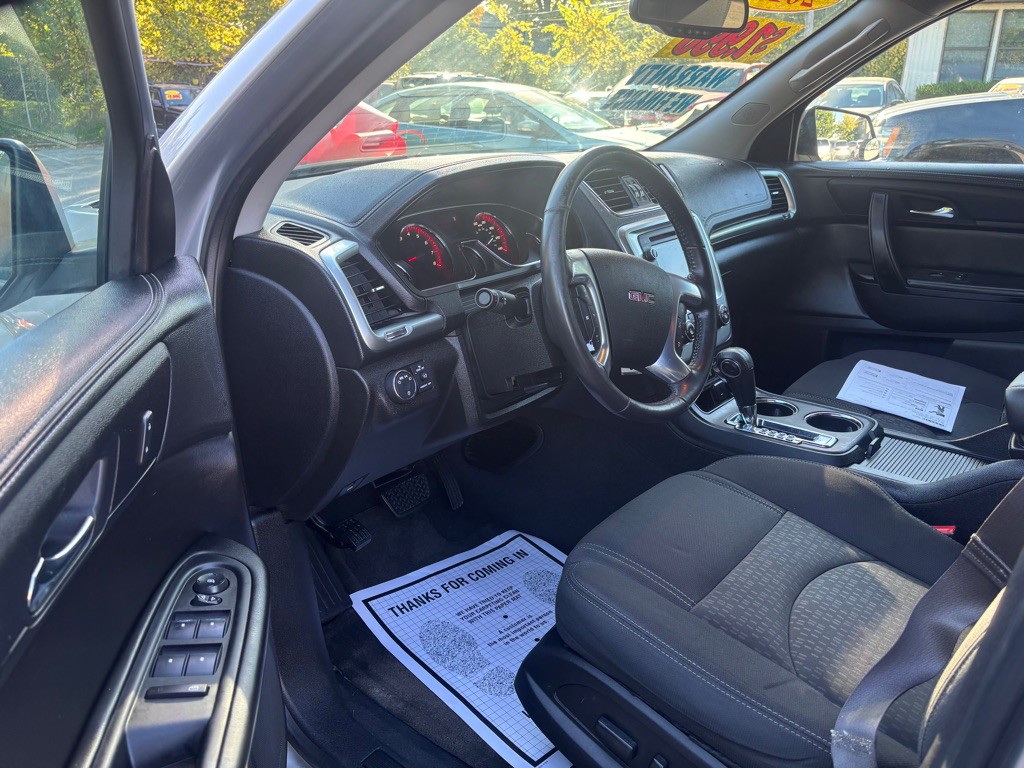 2015 GMC Acadia Image 8