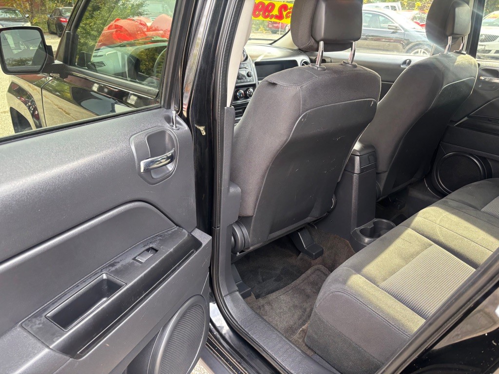 2014 Jeep Patriot Image 12