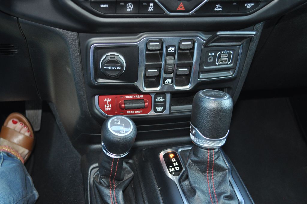 2023 Jeep Gladiator Image 13