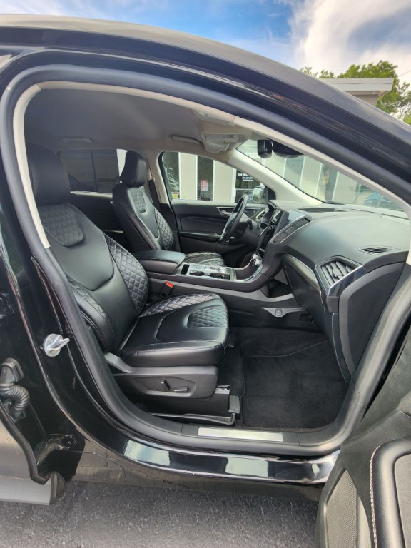 2023 Ford Edge Image 6