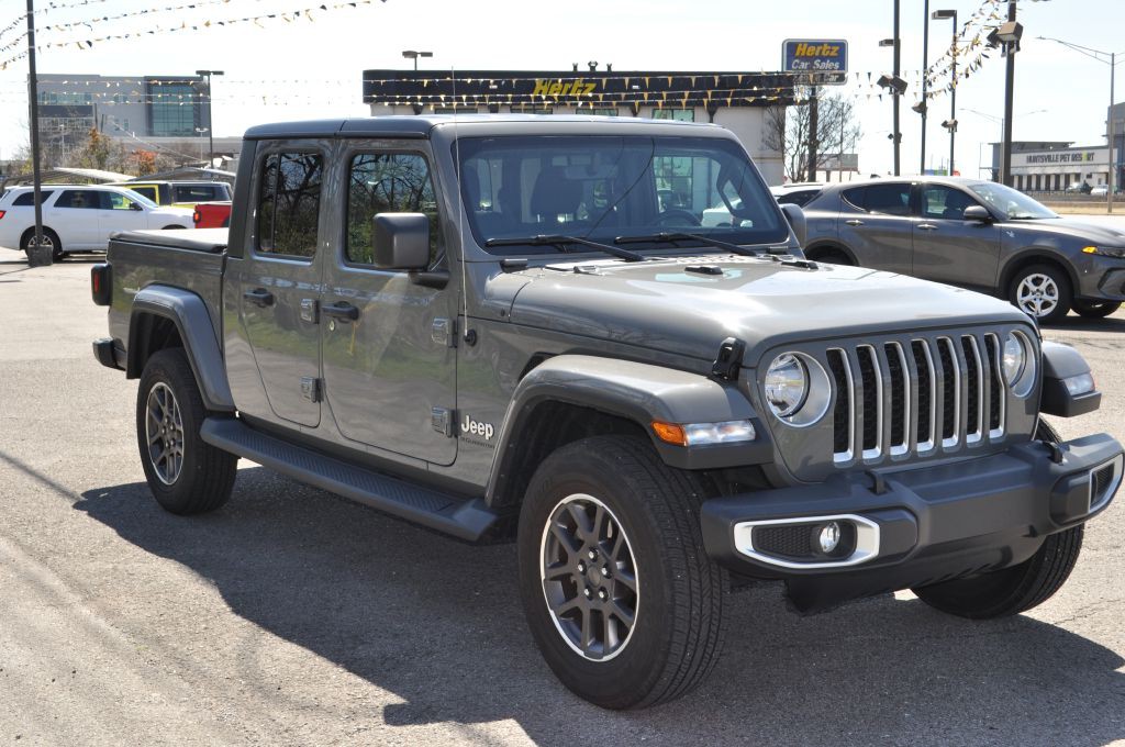 2023 Jeep Gladiator Image 1