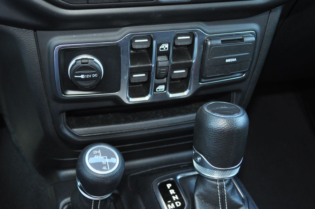 2023 Jeep Gladiator Image 18