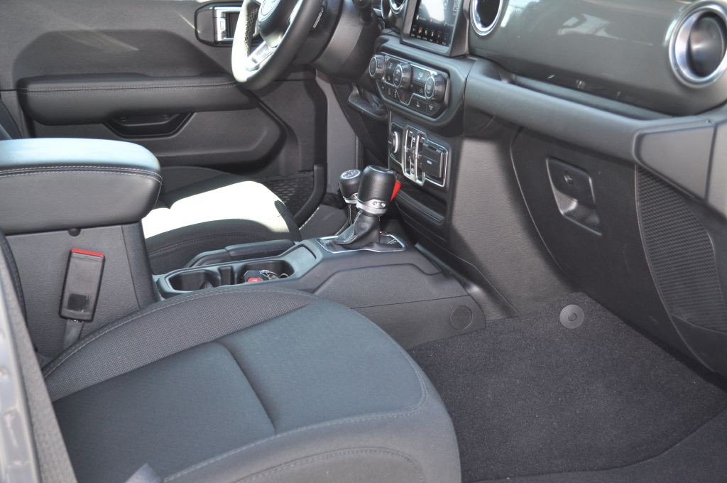 2023 Jeep Gladiator Image 23