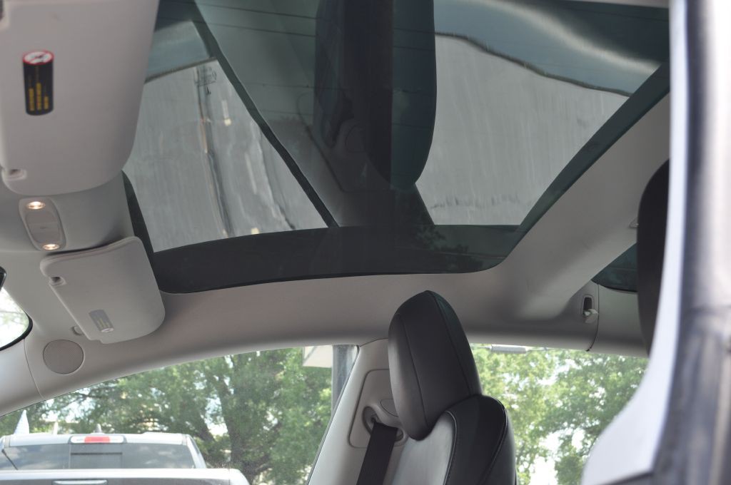 2022 Tesla Model 3 Image 7