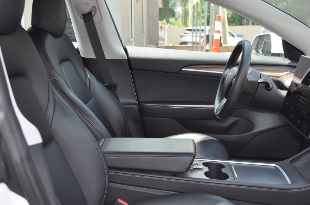 2022 Tesla Model 3 Image 17