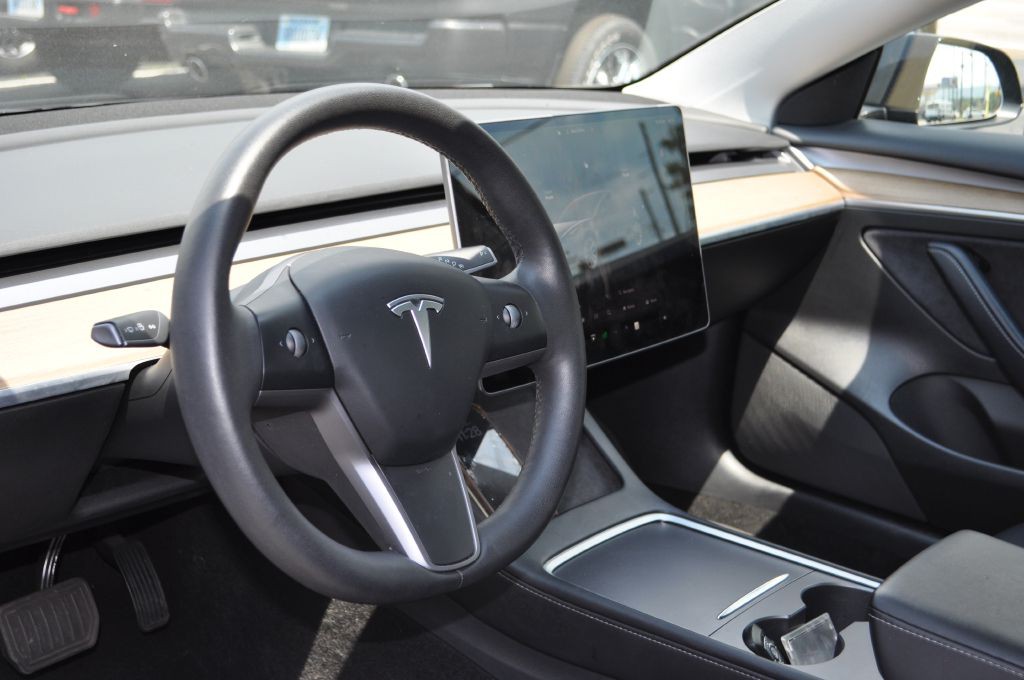 2022 Tesla Model 3 Image 10