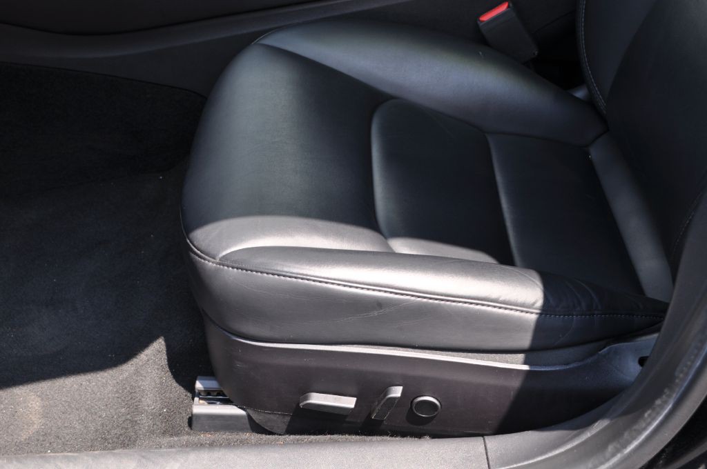 2022 Tesla Model 3 Image 11
